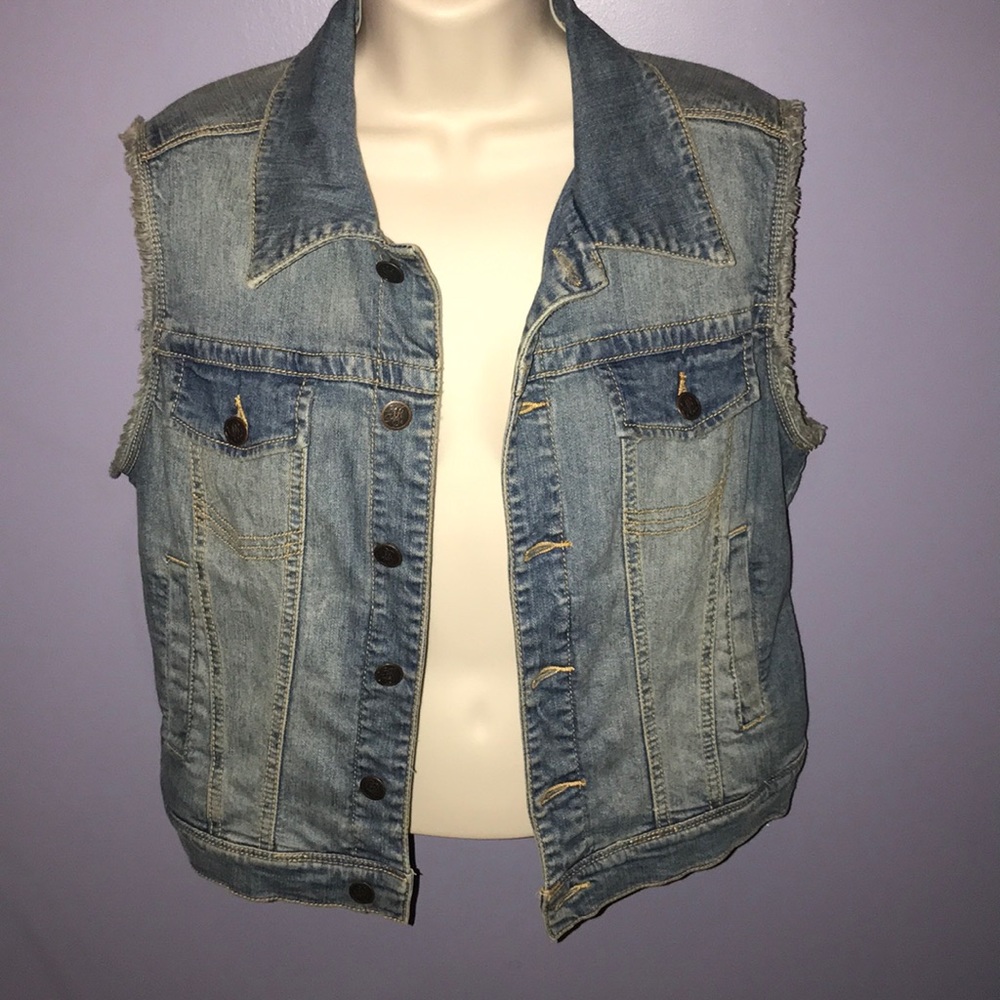 Jean Vest